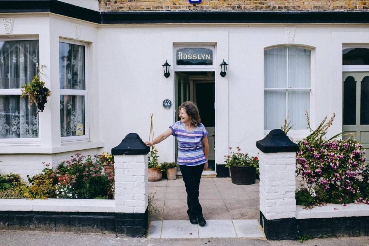 Rosslyn Court Bed & Breakfast Margate Exterior photo